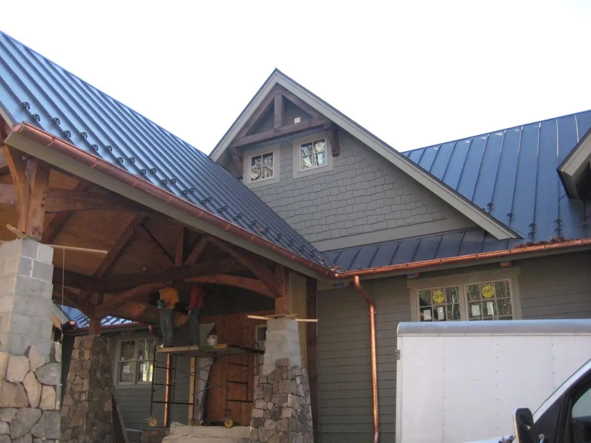 Craftsman Roofing team delivering quality roofing work in Green Hill